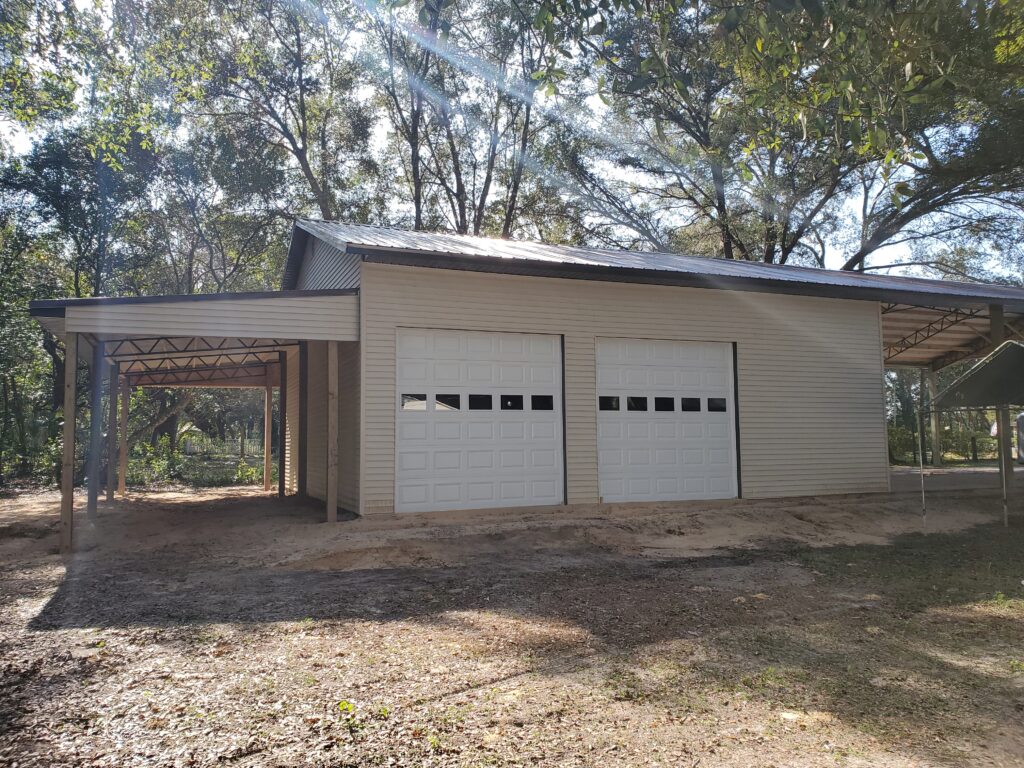 Custom pole barn garage built by Buildings By Bill in Florida